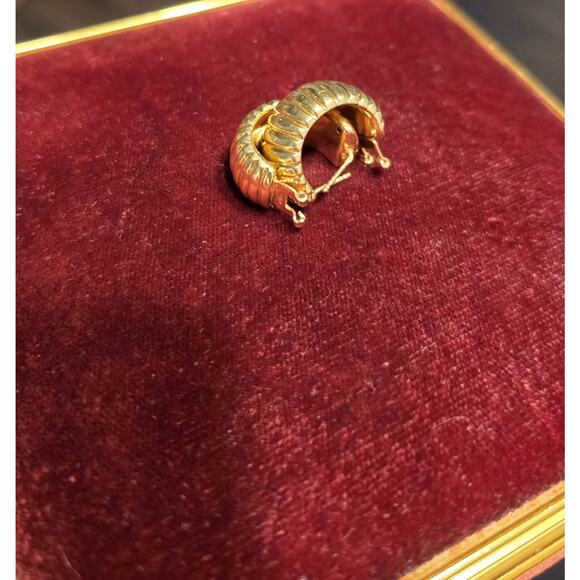 18K Solid Yellow Gold Omega Clip Back Post Hoop Earrings READ DESCRIPTION!! - Picture 14 of 16